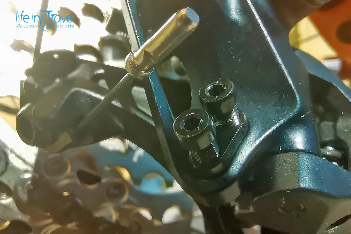 cambio bicicletta viti regolazione