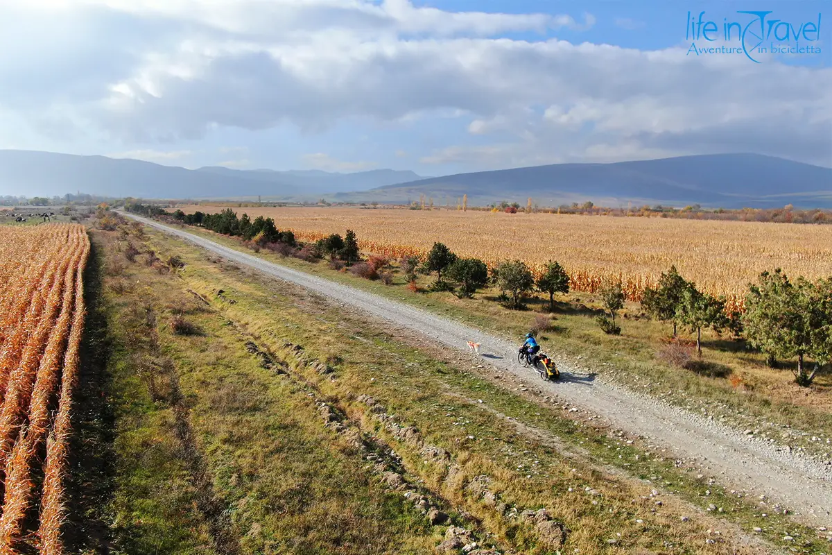 01 valle di tbilisi in bici