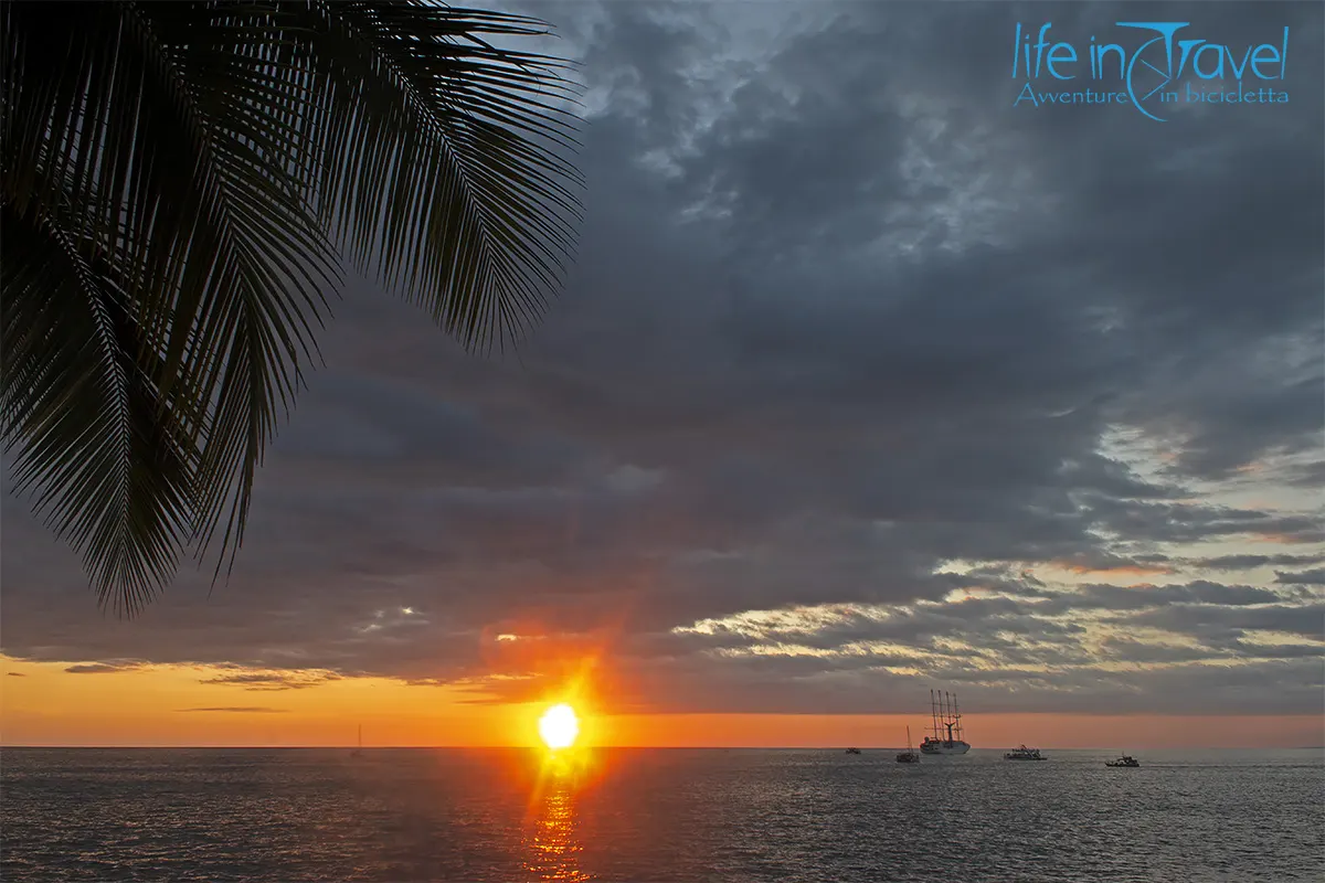 tramonto quepos
