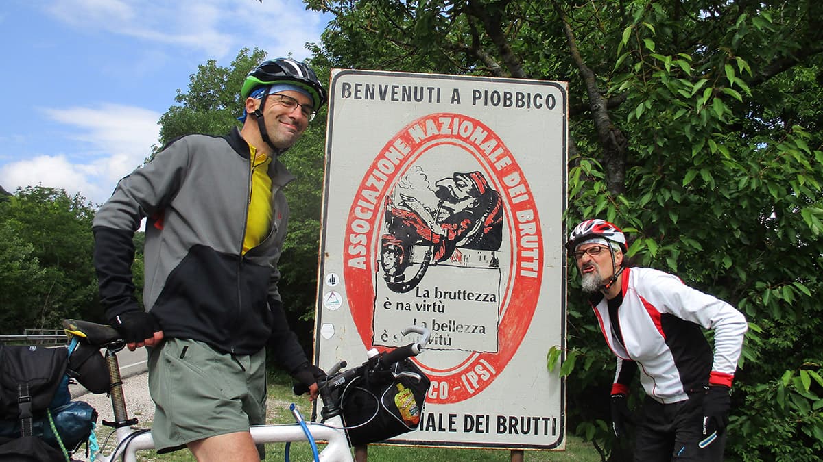 il paese dei brutti