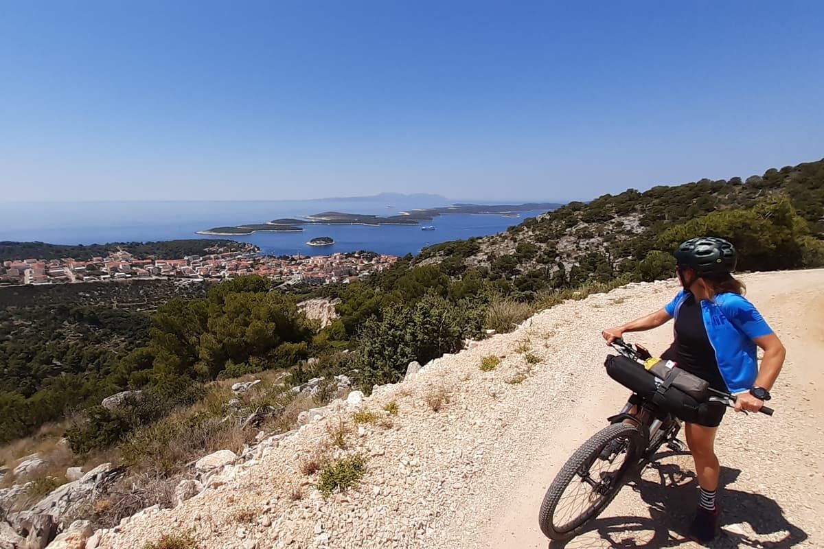 08 hvar trail