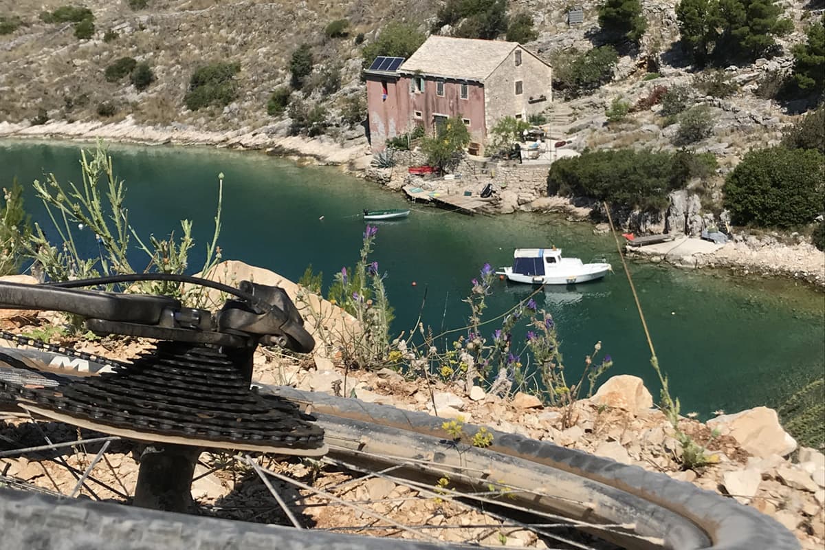 11 hvar trail