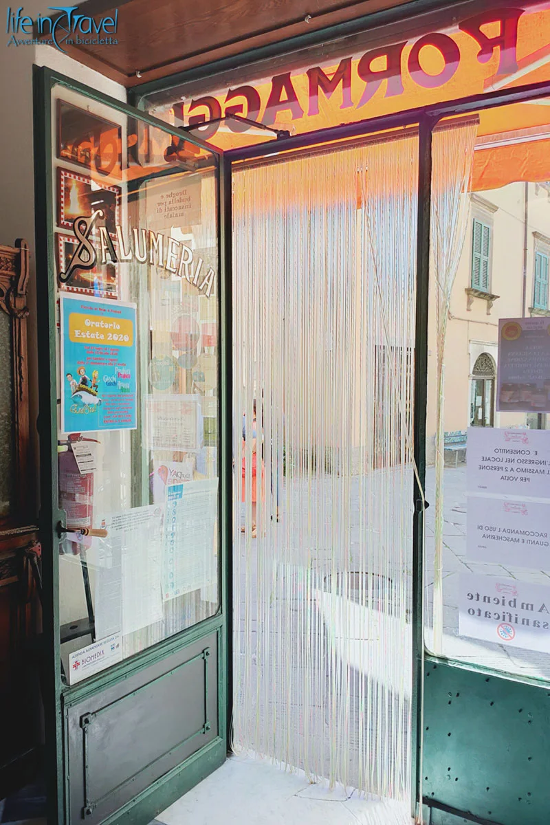 01 pontremoli salumeria