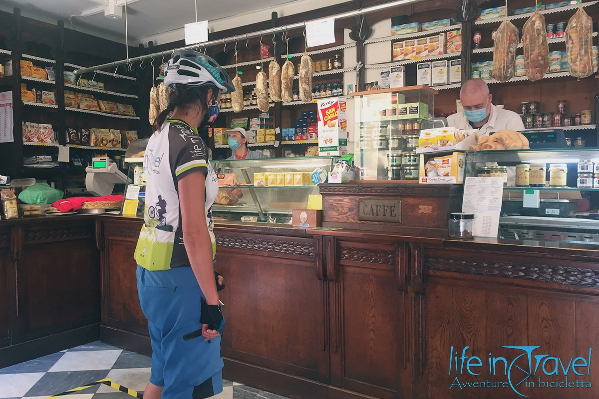 Lunigiana trail in bici Salumeria