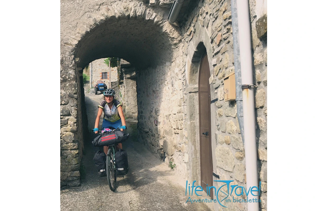 Lunigiana trail in bici Vero arco