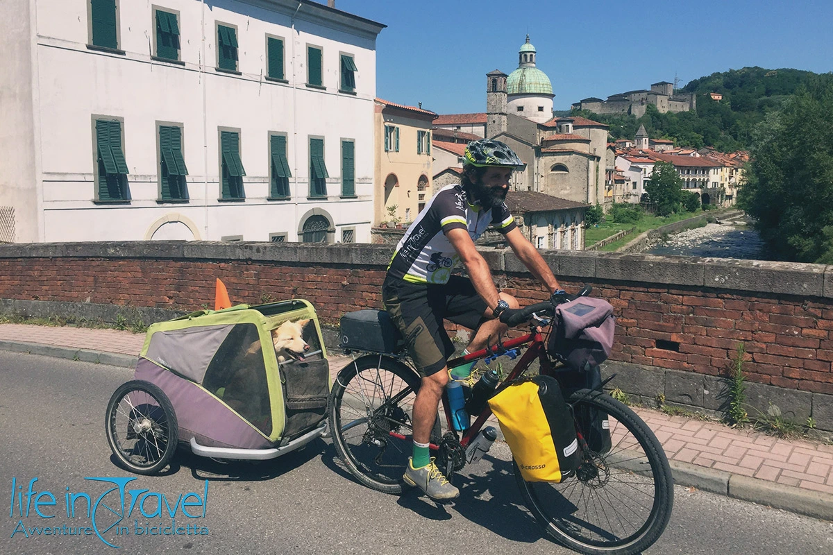 Lunigiana trail in bici ponte Pontremoli Leo Vero