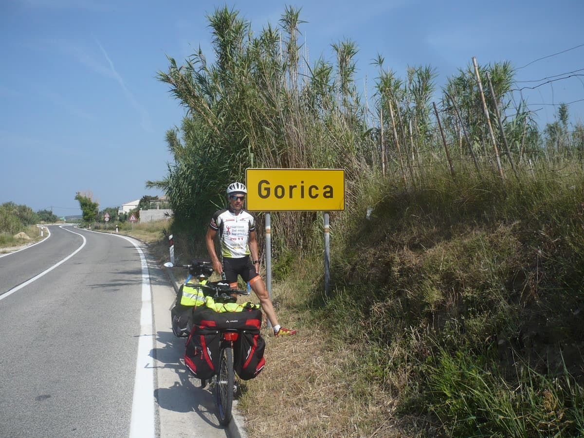 54 tour dei balcani