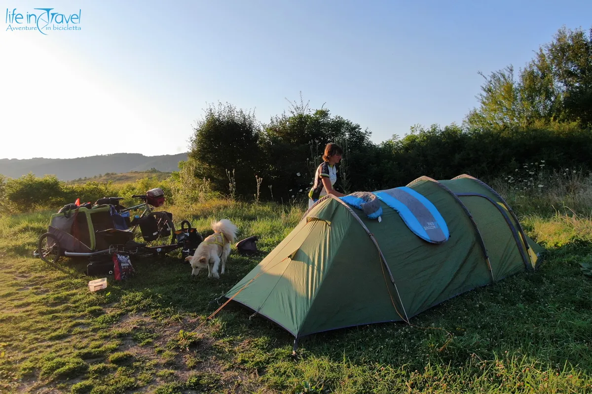 notte in tenda ucraina
