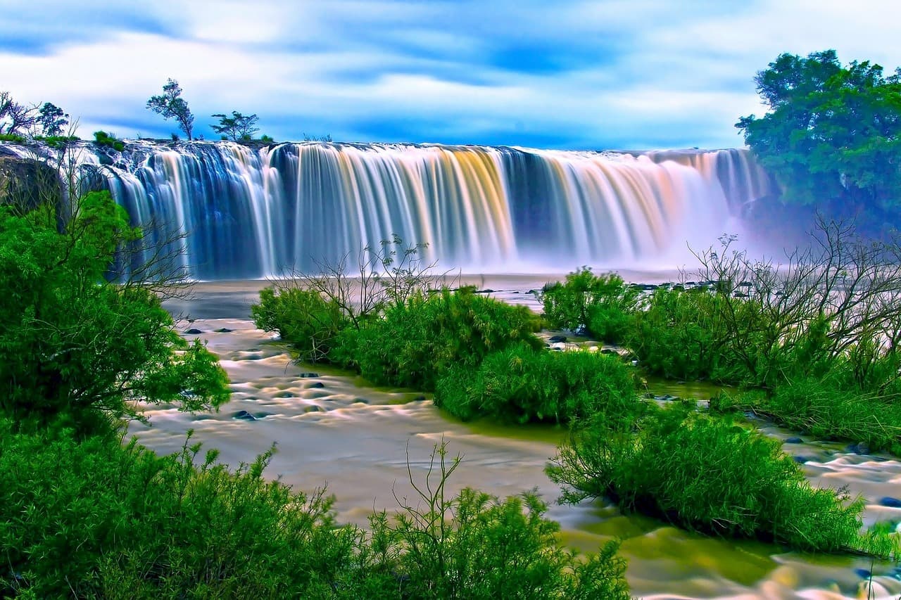 waterfall vietnam