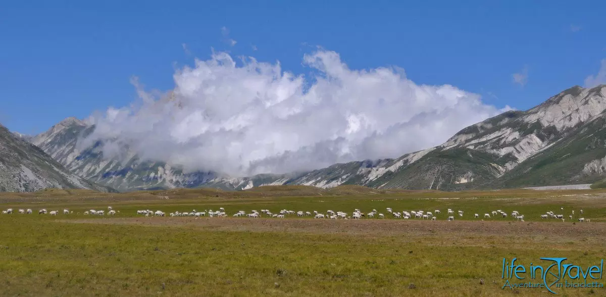 23 Abruzzo Trail in bici