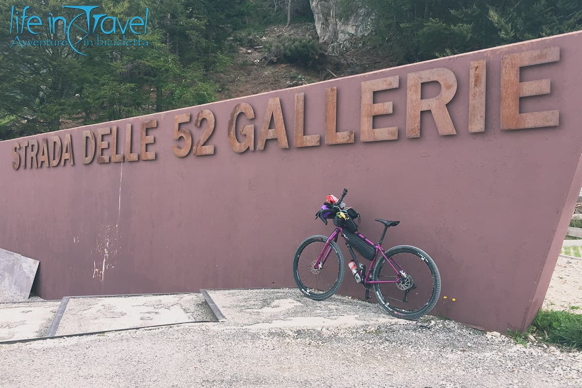 Pasubio Strada degli Eroi e Strada degli Scarubbi 52 gallerie