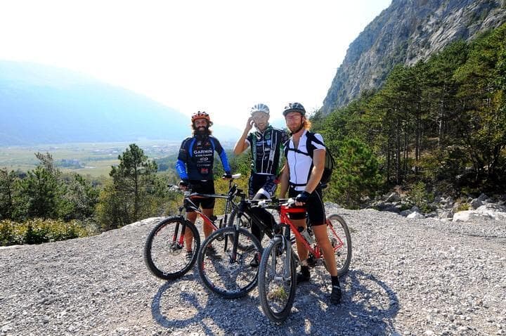 In MTB in valle dei Laghi