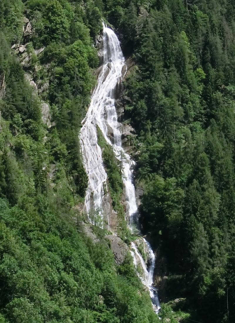 cascata di branzi
