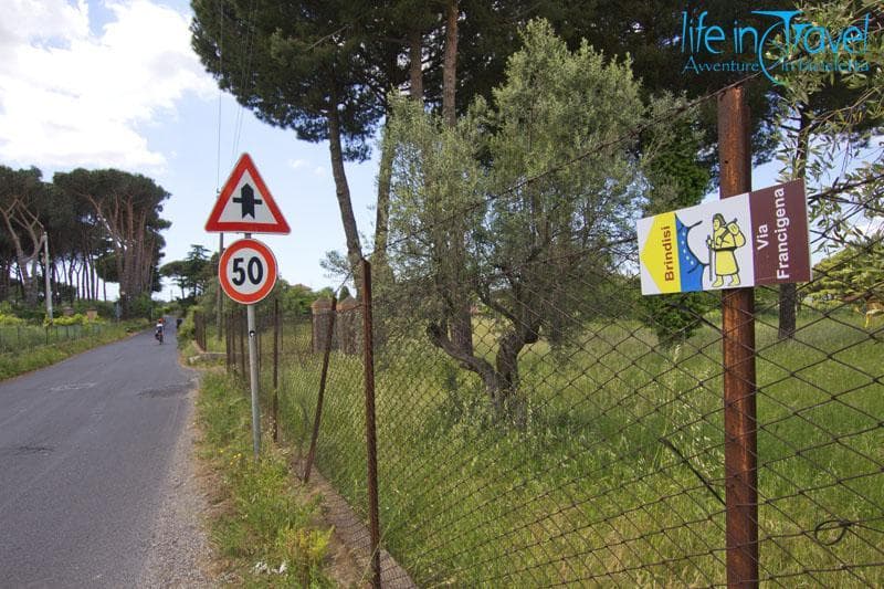 segnaletica via francigena del sud