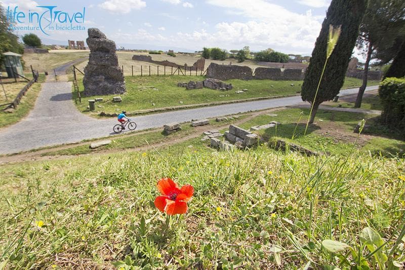 via appia antica in bici