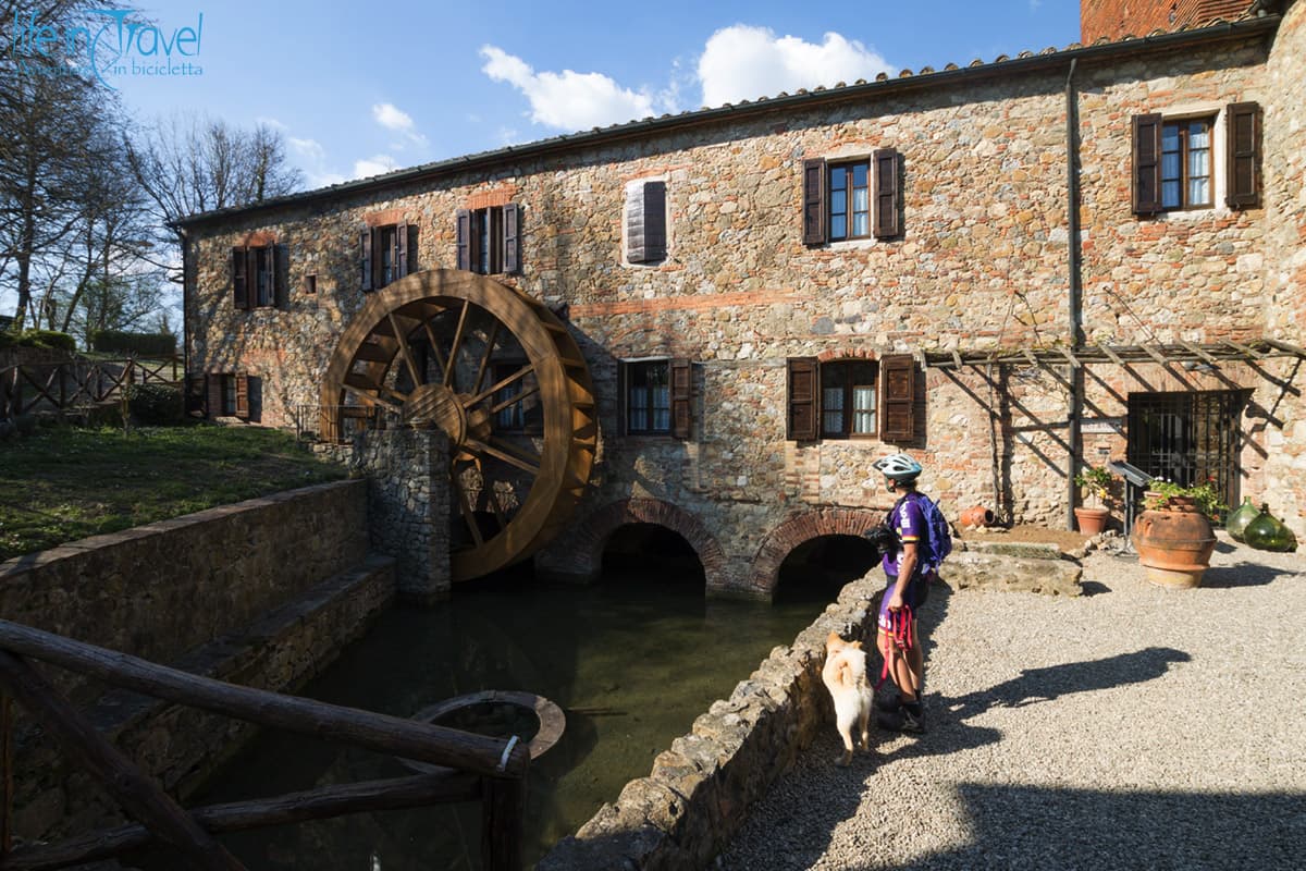 mulino della pile val di merse in bici