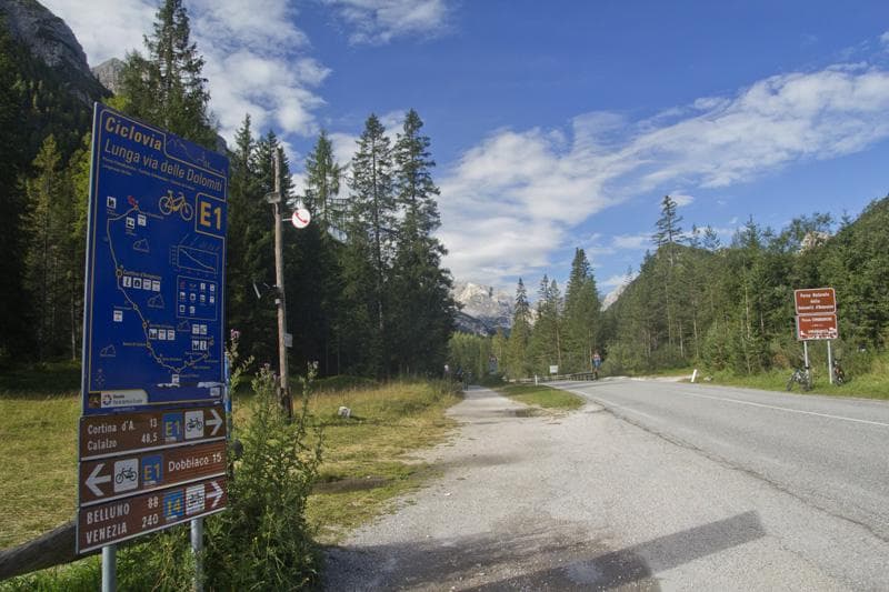segnaletica ciclabile delle dolomiti