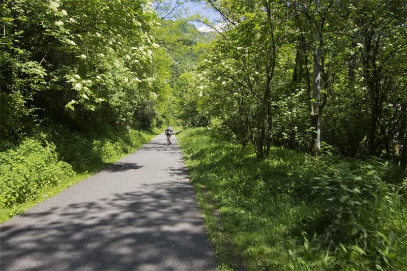 asfalto verso clusone ciclabile della val seriana 