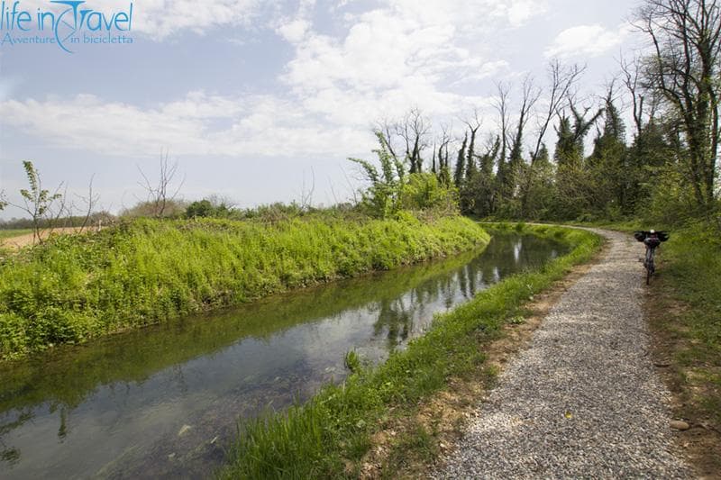 pedalando lungo il villoresi