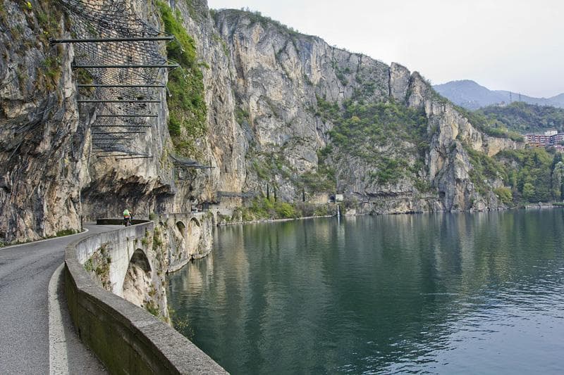 riva di solto castro