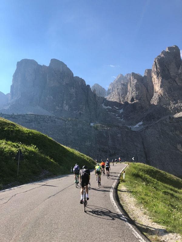i grandi passi dolomitici in bici
