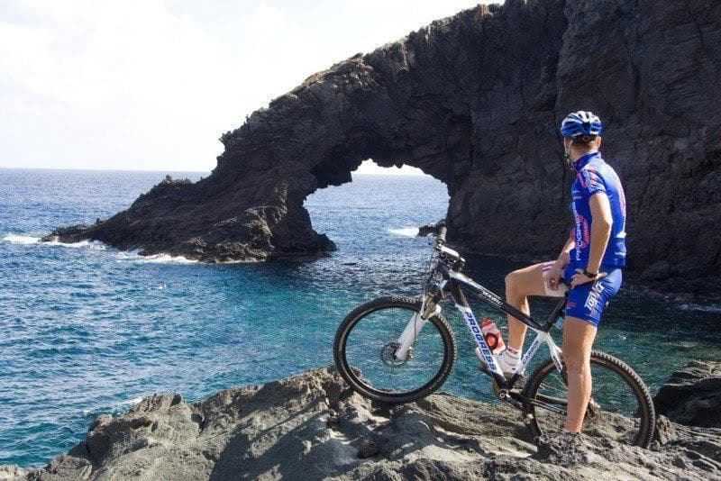 pantelleria in mtb