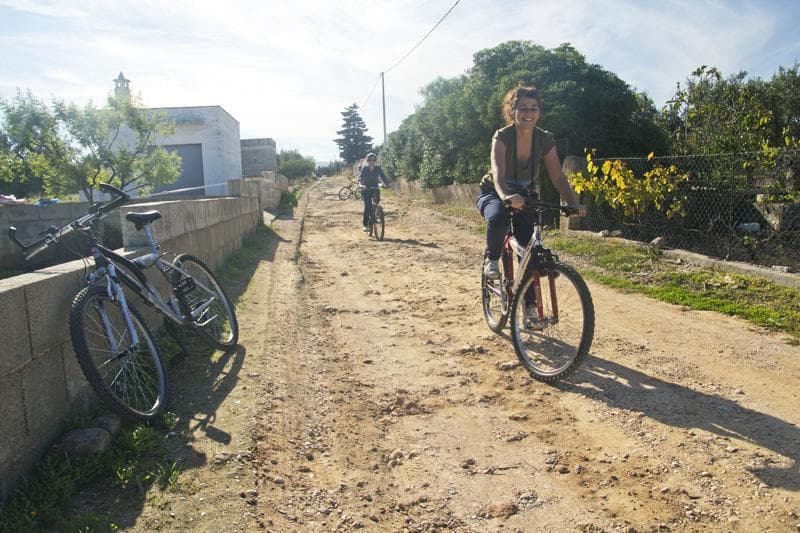 in bici verso il mare