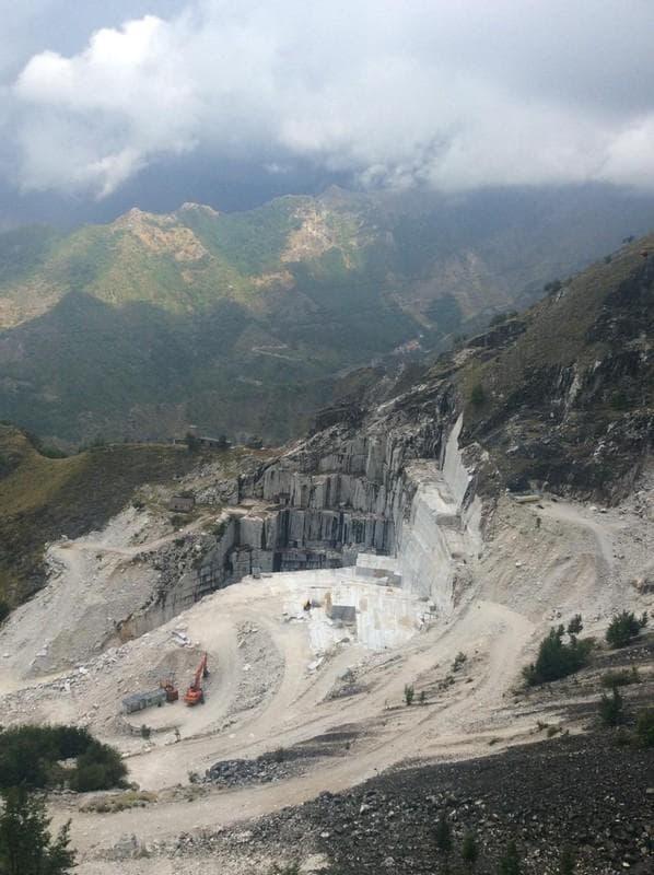 Cave marmo carrara