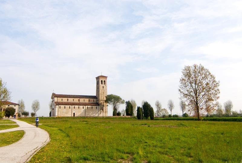 abbazia di summaga in bici