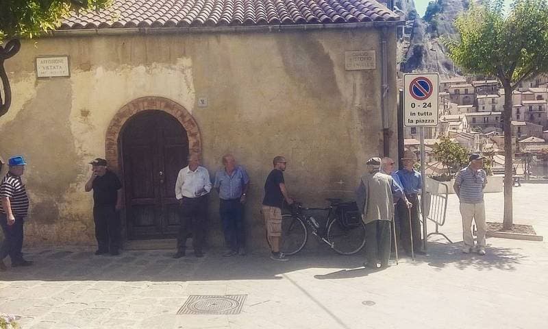 29 castelmezzano