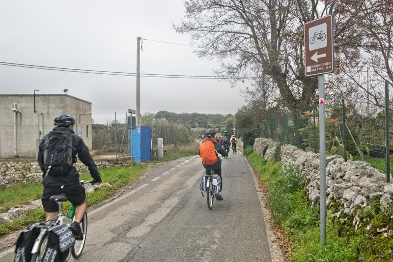 itinerario ciclabile valle d itria