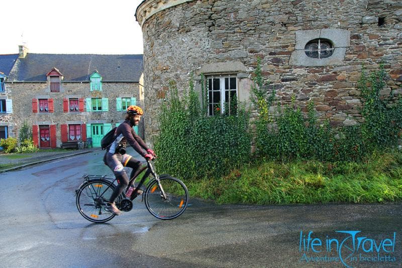 pedalando per la bretagna