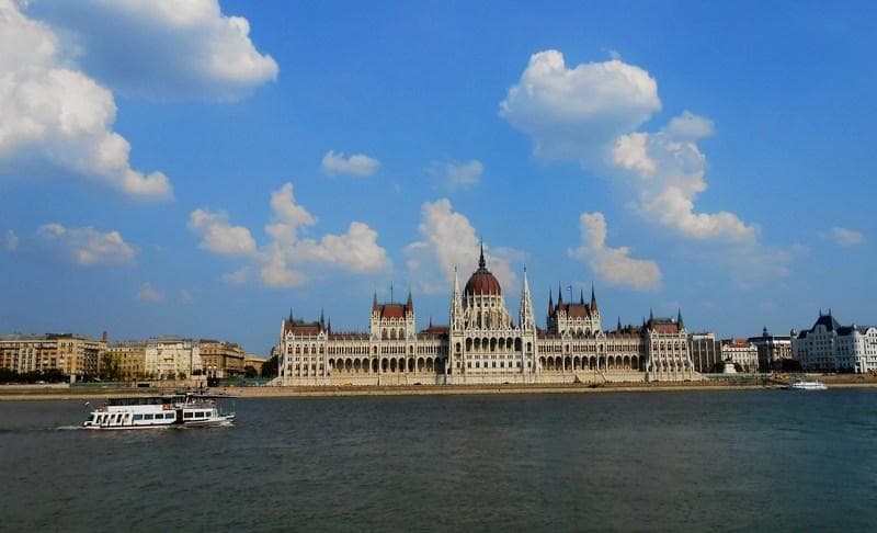 budapest parlamento