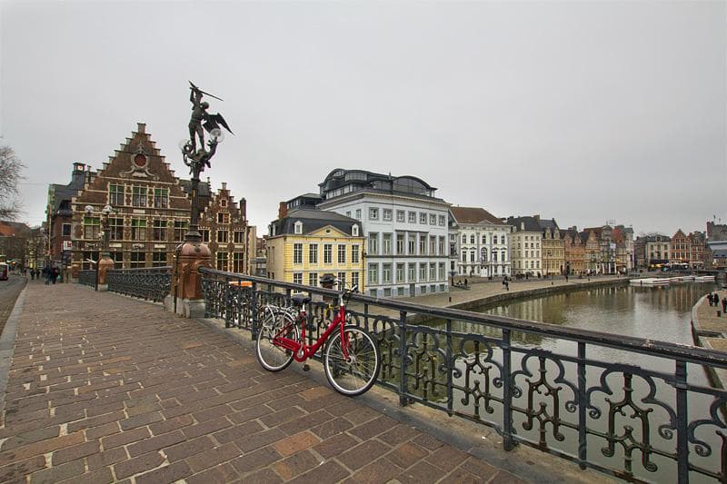 Fiandre in bici