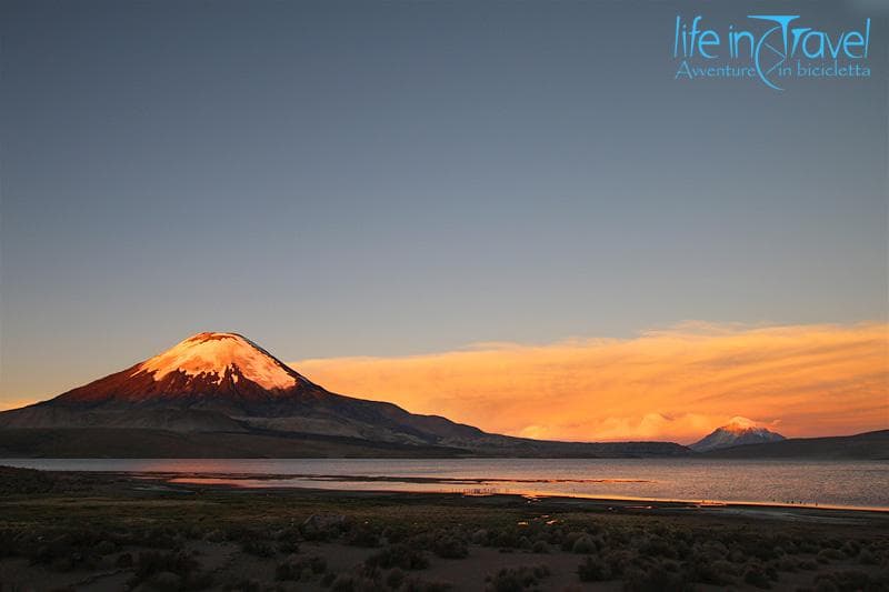 tramonto lago chungara