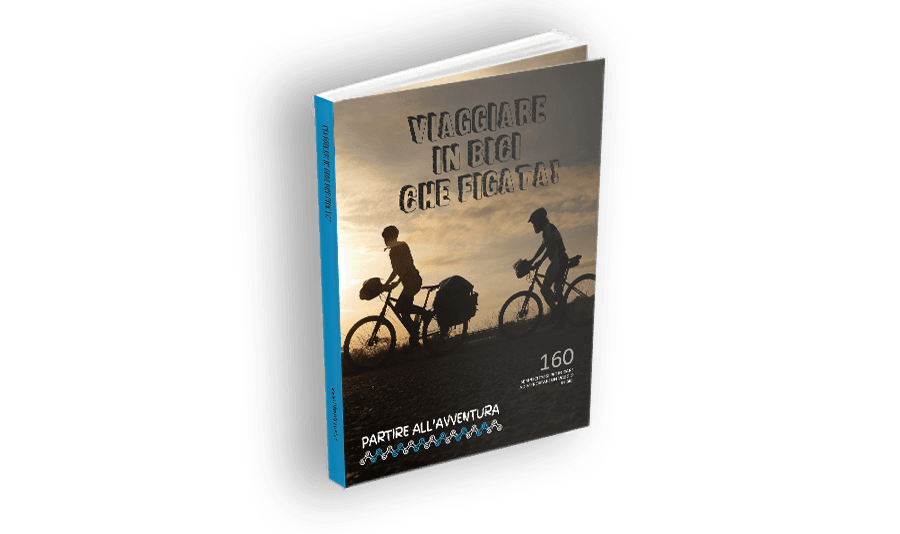 mockup viaggiare in bici trasp